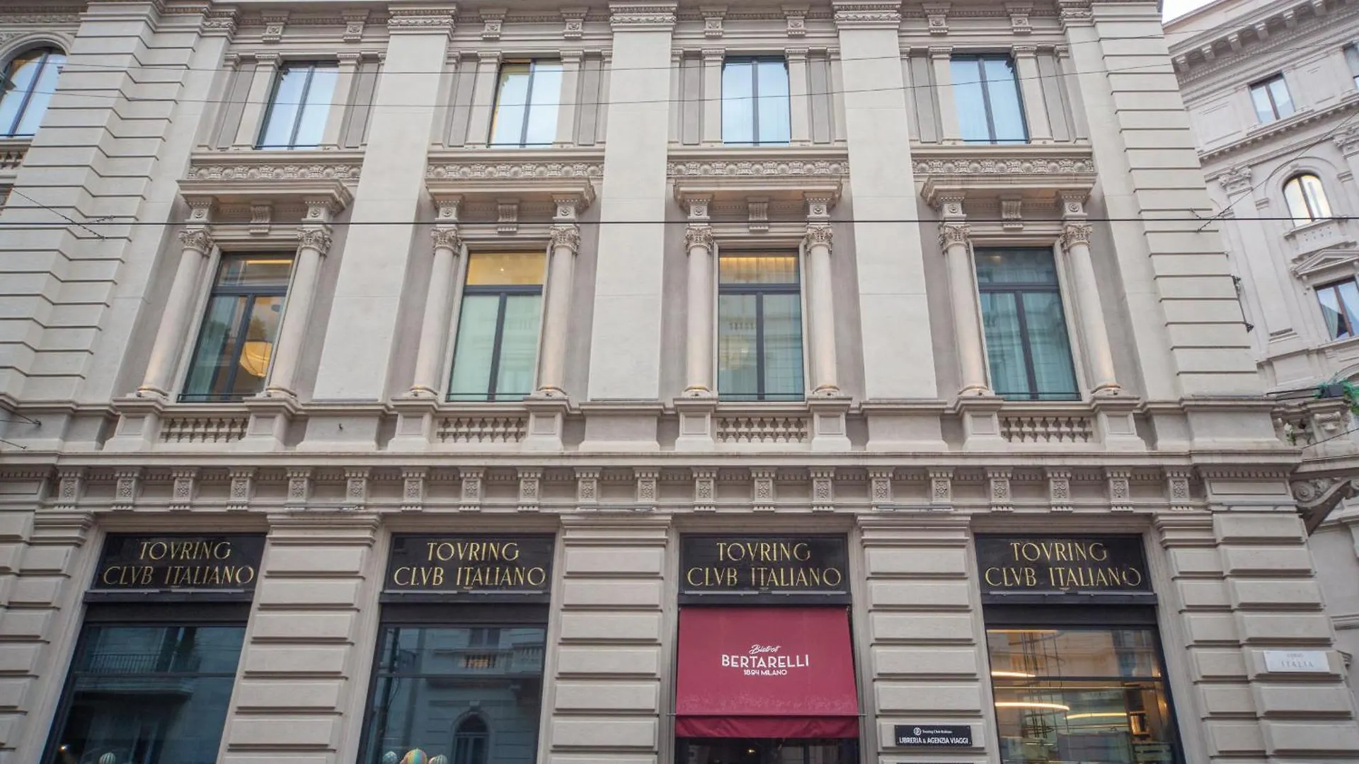 Duomo Smart Suites Milano İtalya
