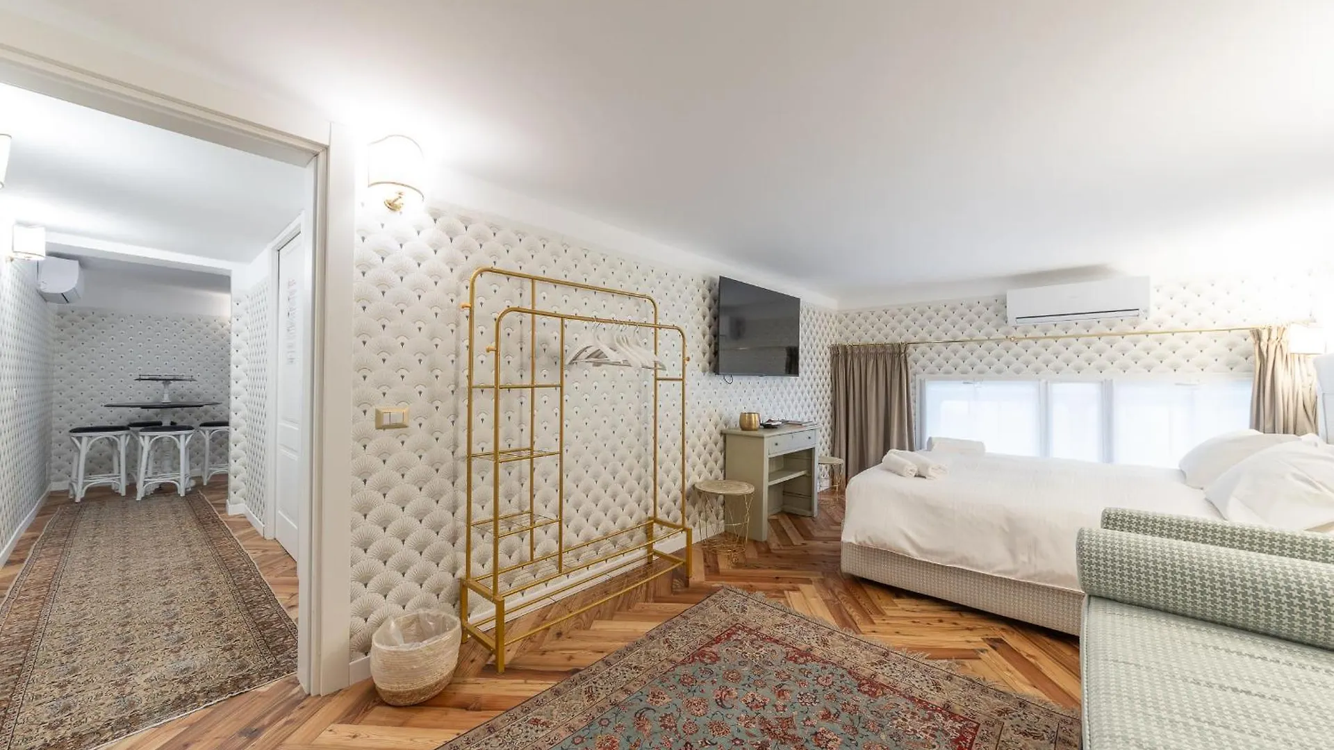 Konukevi Duomo Smart Suites Milano İtalya