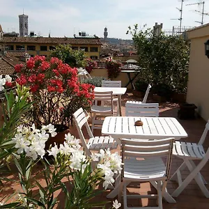 Bijou Roof Terrace Otel Floransa