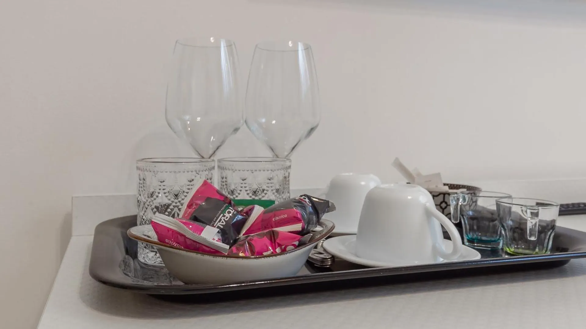 بيت ضيافة Duomo Smart Suites ميلان إيطاليا