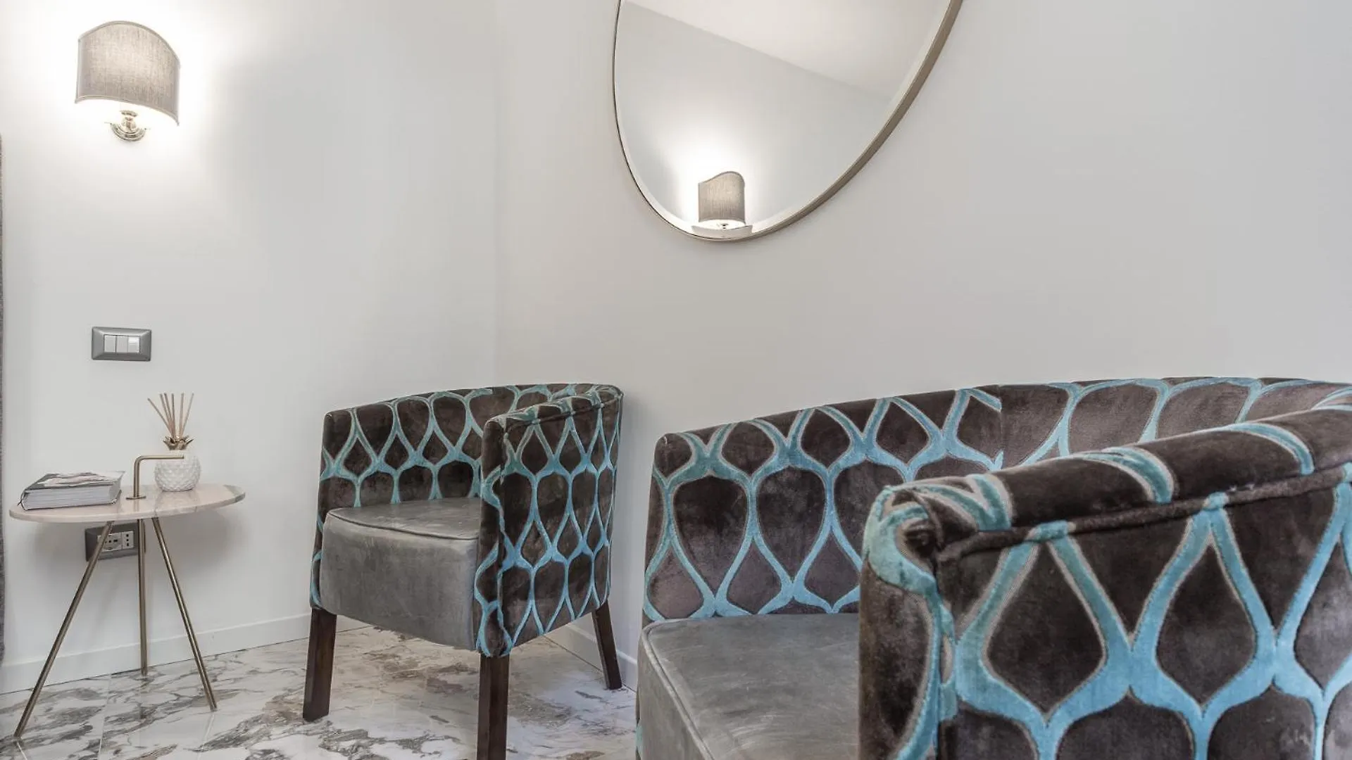 Duomo Smart Suites ميلان بيت ضيافة