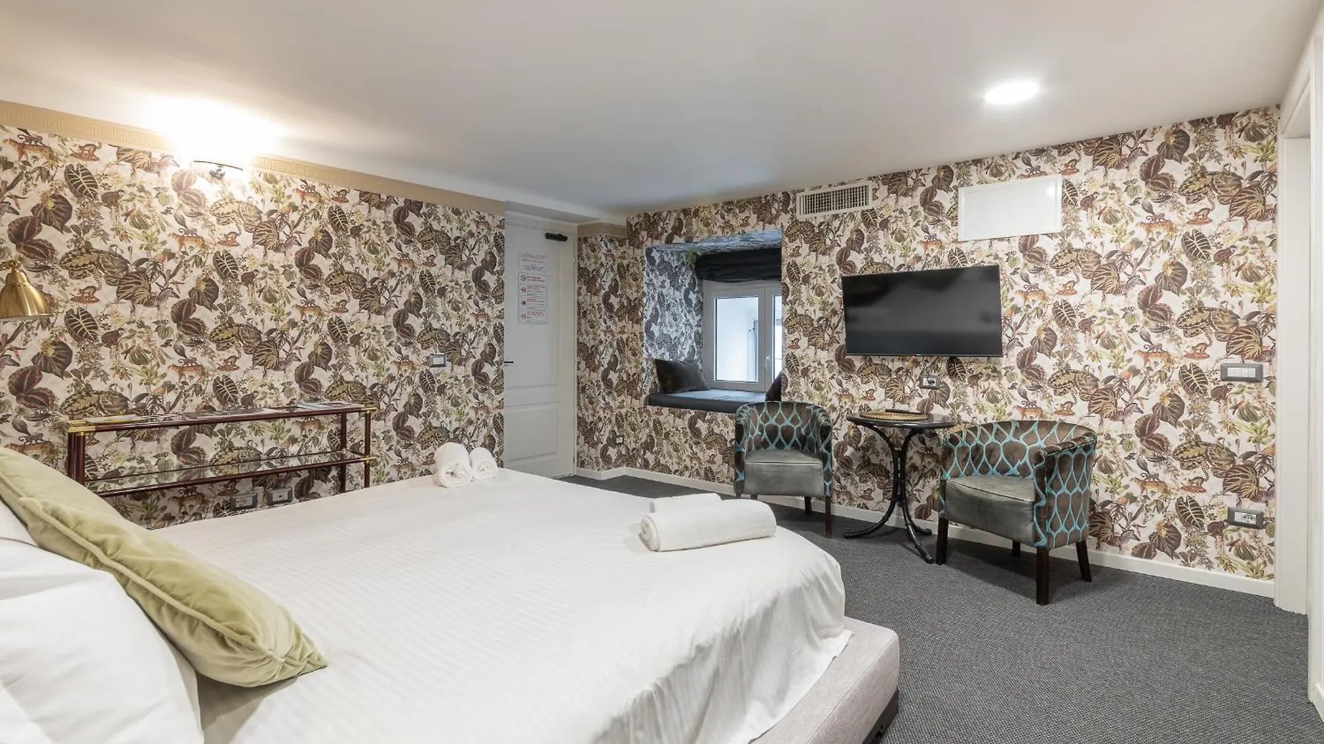 Duomo Smart Suites Milan Italy