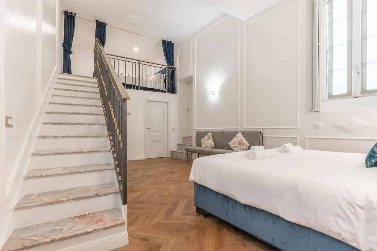 Duomo Smart Suites Milan 0*,